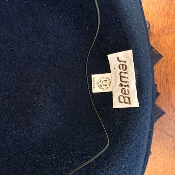 Vtg Betmar Veiled Derby Hat Womens Navy Wide Brim Formal Hatinator Fascinator - Picture 6 of 8